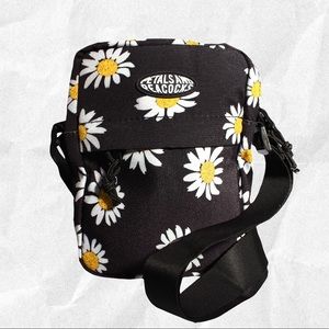 small daisy bag